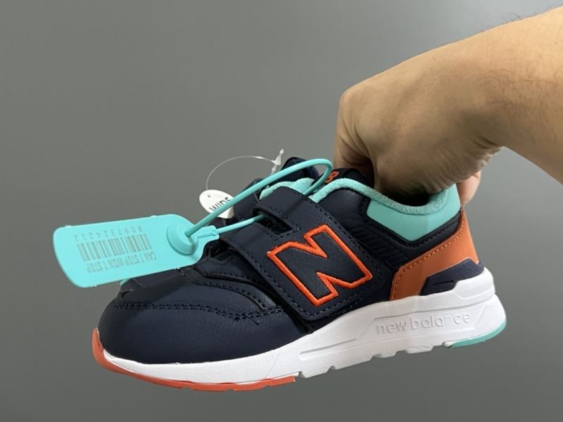 NEW BALANCE SHOES